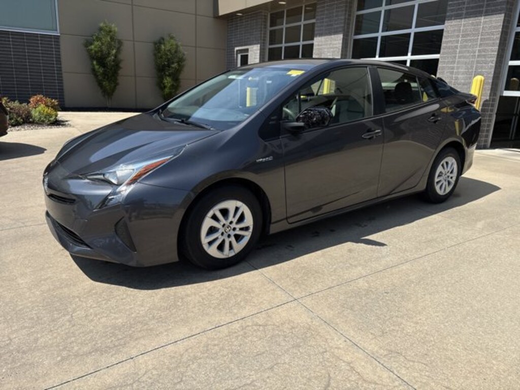 Used 2016 Toyota Prius Two Hatchback