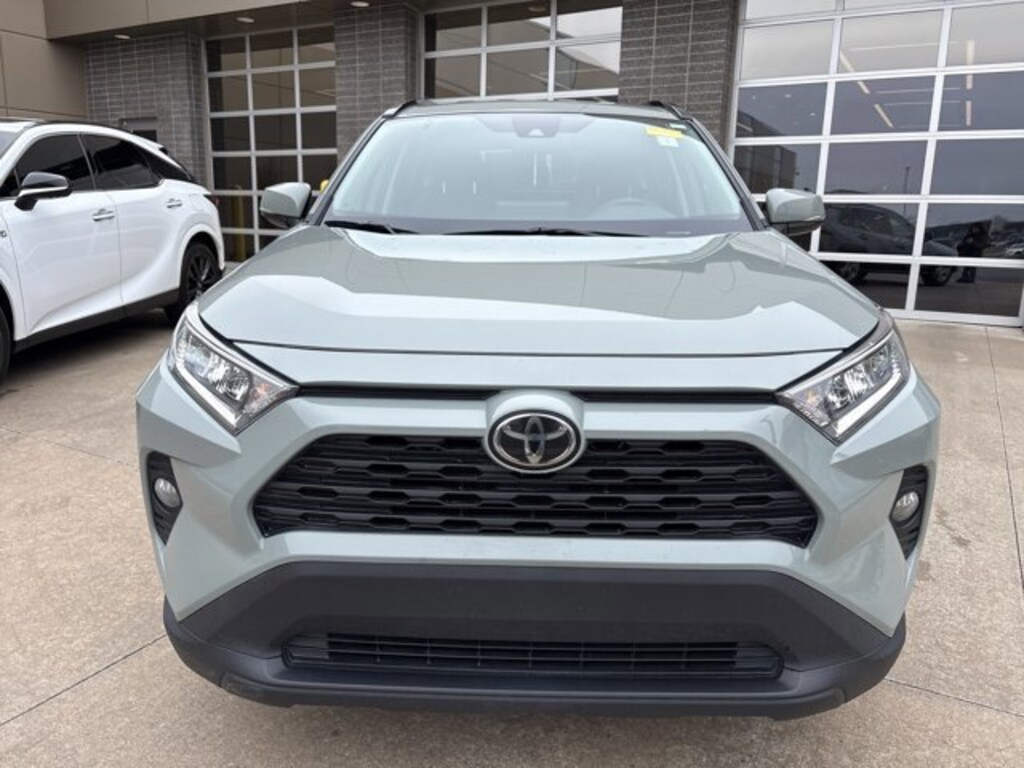Used 2021 Toyota RAV4 XLE SUV
