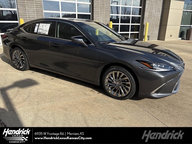 2025 Lexus ES 350 Ultra Luxury's photo