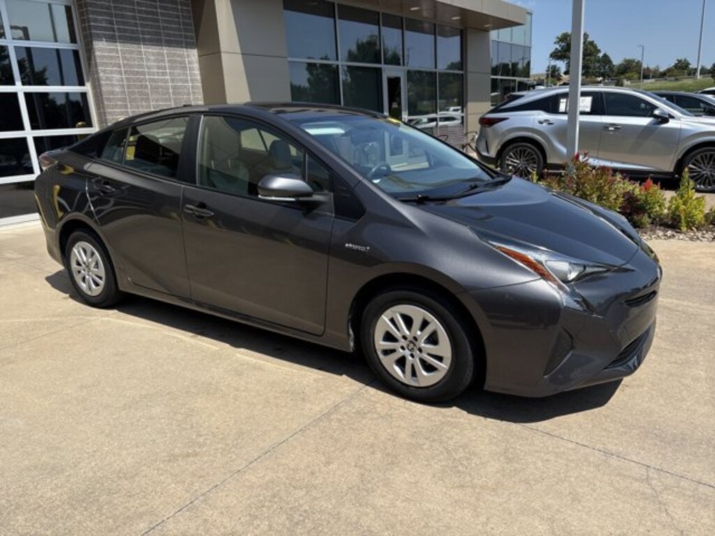 Used 2016 Toyota Prius Two Hatchback