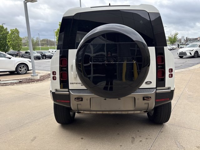 2023 Land Rover Defender X-Dynamic SE photo 6