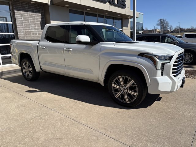 Used 2022 Toyota Tundra Capstone with VIN 5TFVC5DB4NX004444 for sale in Kansas City
