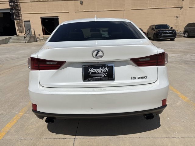 2014 LEXUS IS 250 photo 4