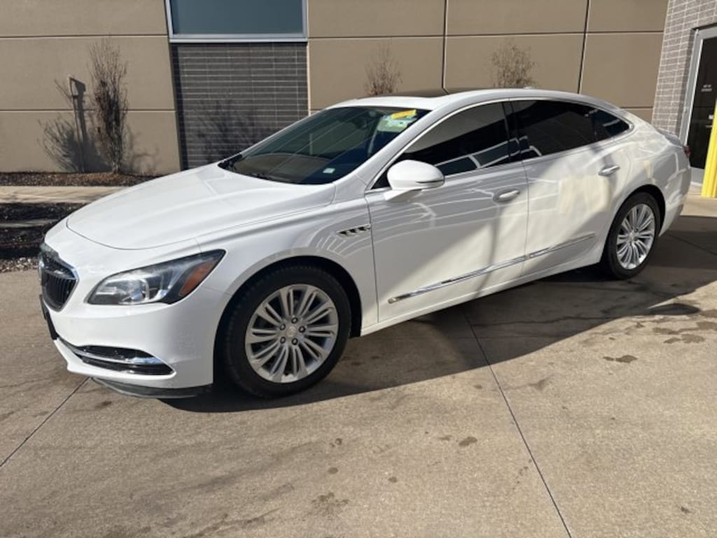Used 2018 Buick Lacrosse Essence Sedan
