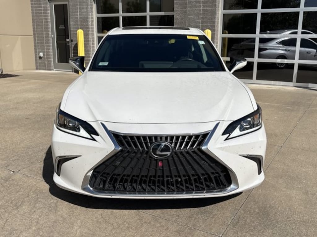 Used 2023 Lexus ES ES 300h Luxury Sedan
