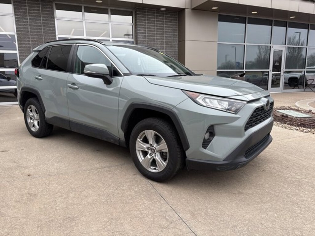 Used 2021 Toyota RAV4 XLE SUV
