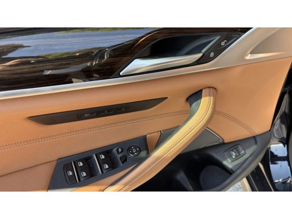 Used 2022 BMW 5 Series 530i xDrive Sedan