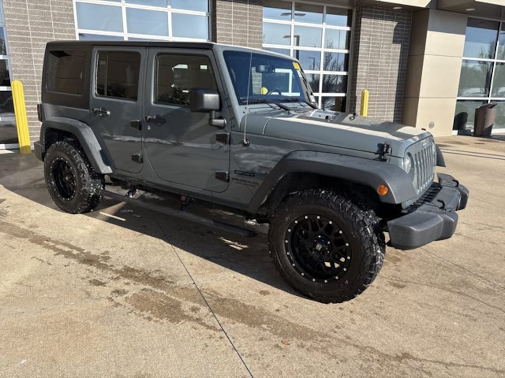 Used 2022 Jeep Wagoneer Series II Carbide SUV