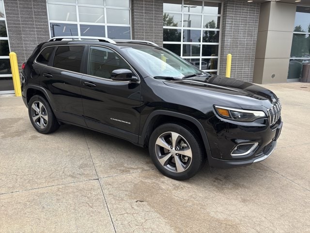 Used 2021 Jeep Cherokee Limited with VIN 1C4PJMDX9MD172083 for sale in Kansas City