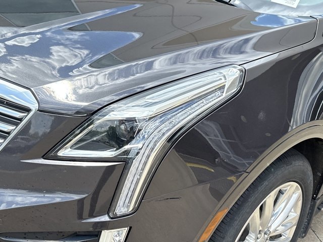 2017 Cadillac XT5 Platinum AWD photo 4