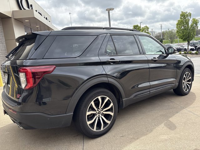 2020 Ford Explorer ST photo 3