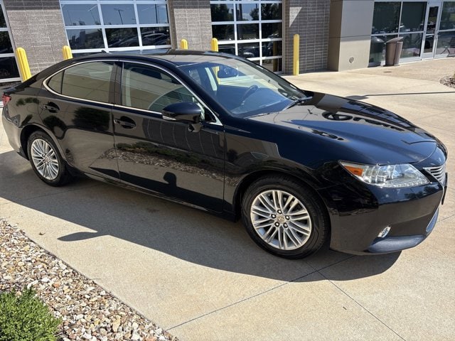 Used 2014 Lexus ES 350 with VIN JTHBK1GG2E2146244 for sale in Merriam, KS