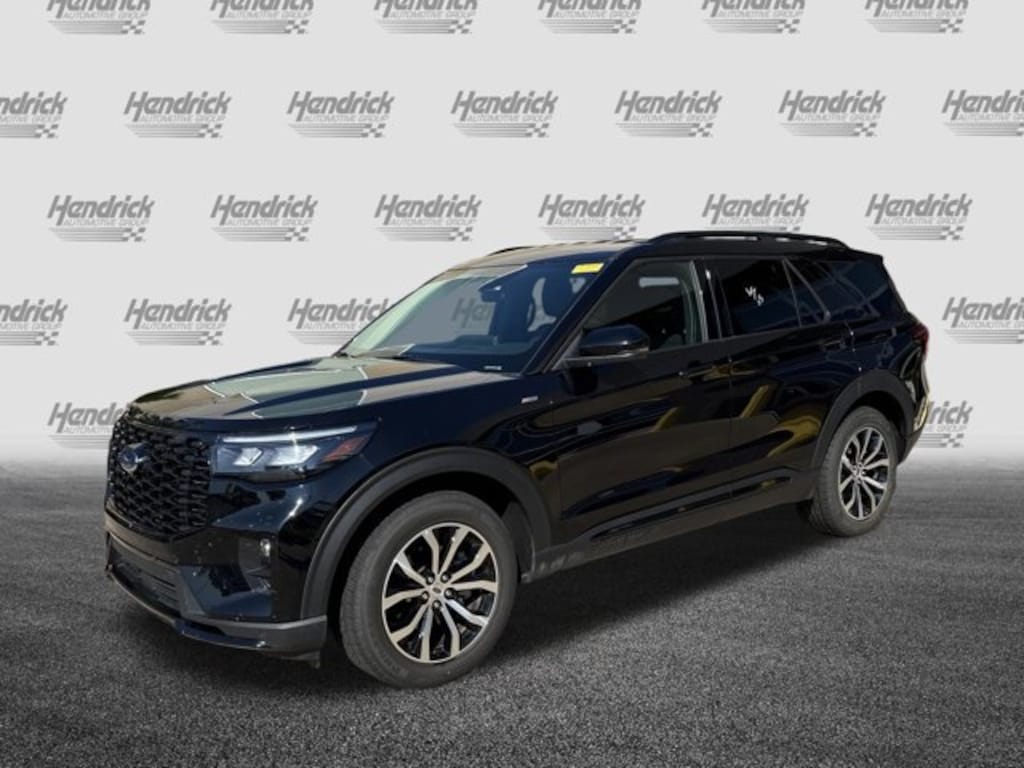 Used 2025 Ford Explorer ST-Line SUV