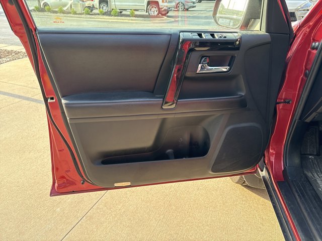 2015 Toyota 4Runner Trail Premium photo 2