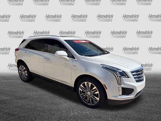 Used 2018 Cadillac XT5 Premium Luxury with VIN 1GYKNFRS5JZ126573 for sale in Kansas City