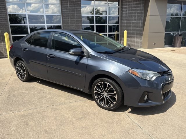 Used 2016 Toyota Corolla S Plus with VIN 5YFBURHE2GP488871 for sale in Kansas City