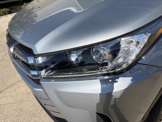 2017 Toyota Highlander Hybrid Limited photo 4