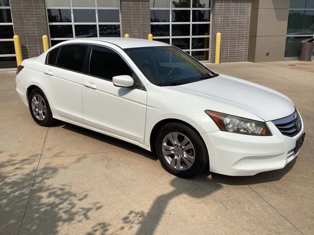 Used 2012 Honda Accord SE with VIN 1HGCP2F69CA064067 for sale in Kansas City