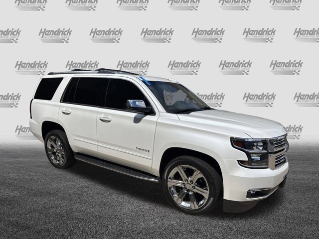 Used 2020 Chevrolet Tahoe Premier with VIN 1GNSKCKJ1LR294686 for sale in Kansas City