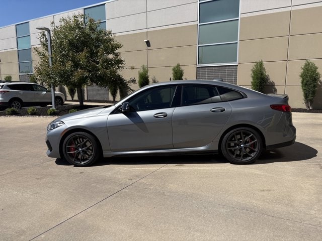 2024 BMW 2 Series M235i xDrive photo 4