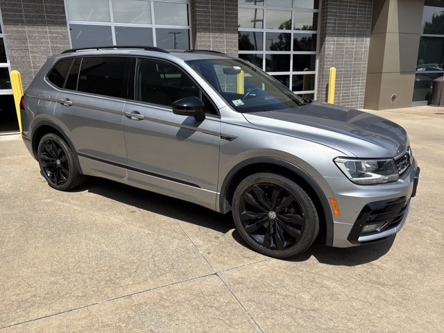 Used 2021 Volkswagen Tiguan SE R-LINE BLACK with VIN 3VV2B7AX9MM044977 for sale in Kansas City