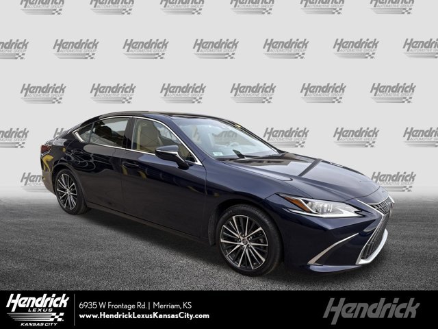 2025 Lexus ES 350's photo