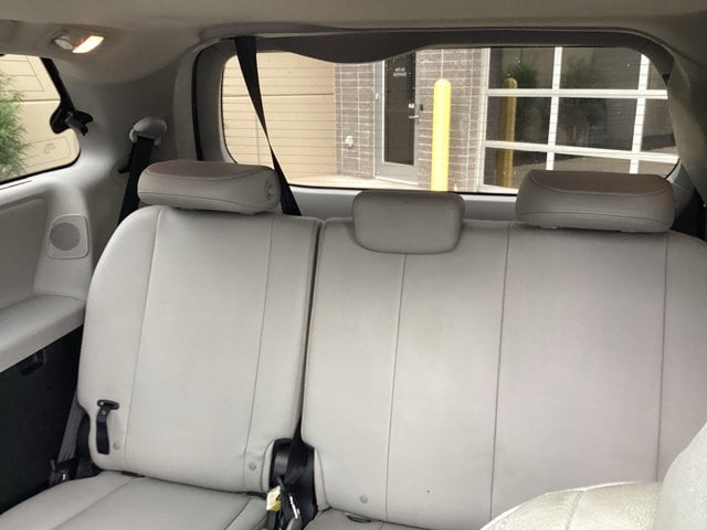 Used 2018 Toyota Sienna Limited with VIN 5TDDZ3DC1JS201109 for sale in Merriam, KS