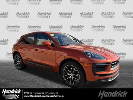 2024 Porsche Macan T SUV