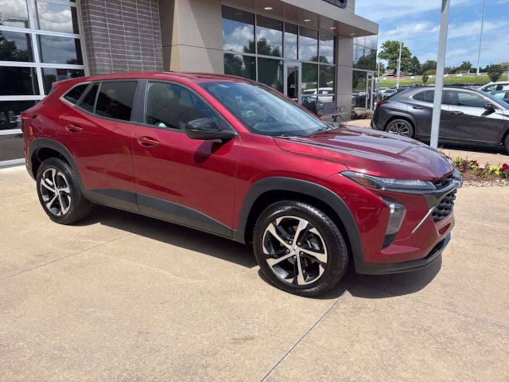 Used 2024 Chevrolet Trax 1RS SUV