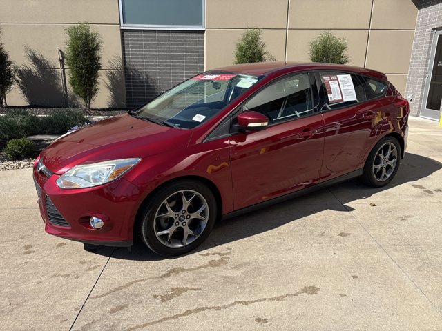 2014 Ford Focus SE photo 2