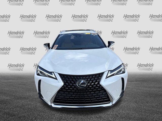 2019 Lexus UX 200 photo 3