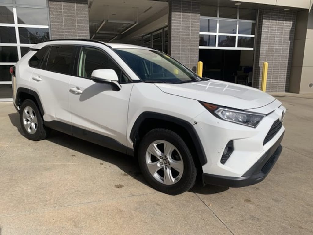 Used 2020 Toyota RAV4 XLE SUV