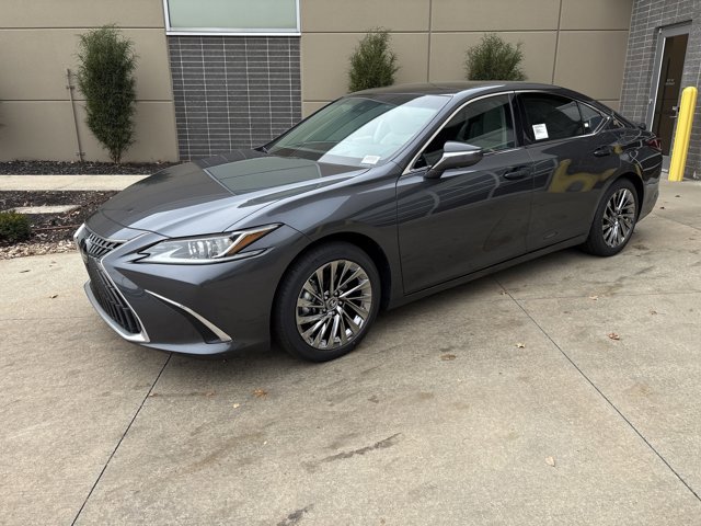 2025 Lexus ES 350 Luxury photo 4