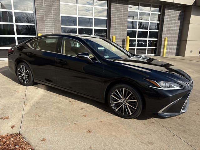 2025 Lexus ES 350 Premium photo 2