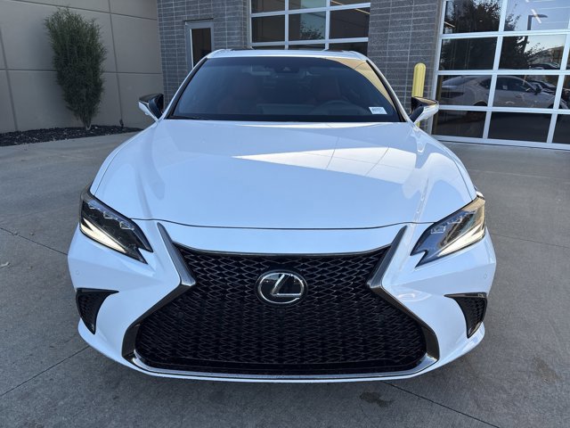 2025 Lexus ES 350 F SPORT Handling photo 3