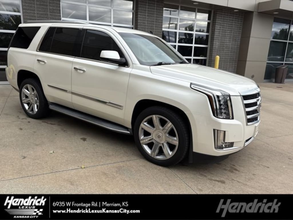Used 2015 Cadillac Escalade Luxury SUV