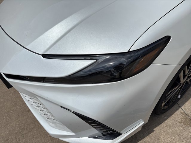 2025 Toyota Camry XSE photo 4
