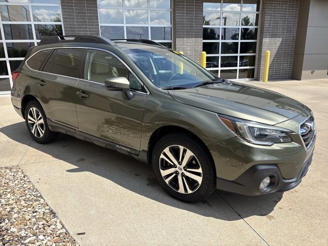Used 2019 Subaru Outback Limited with VIN 4S4BSANC2K3256813 for sale in Kansas City