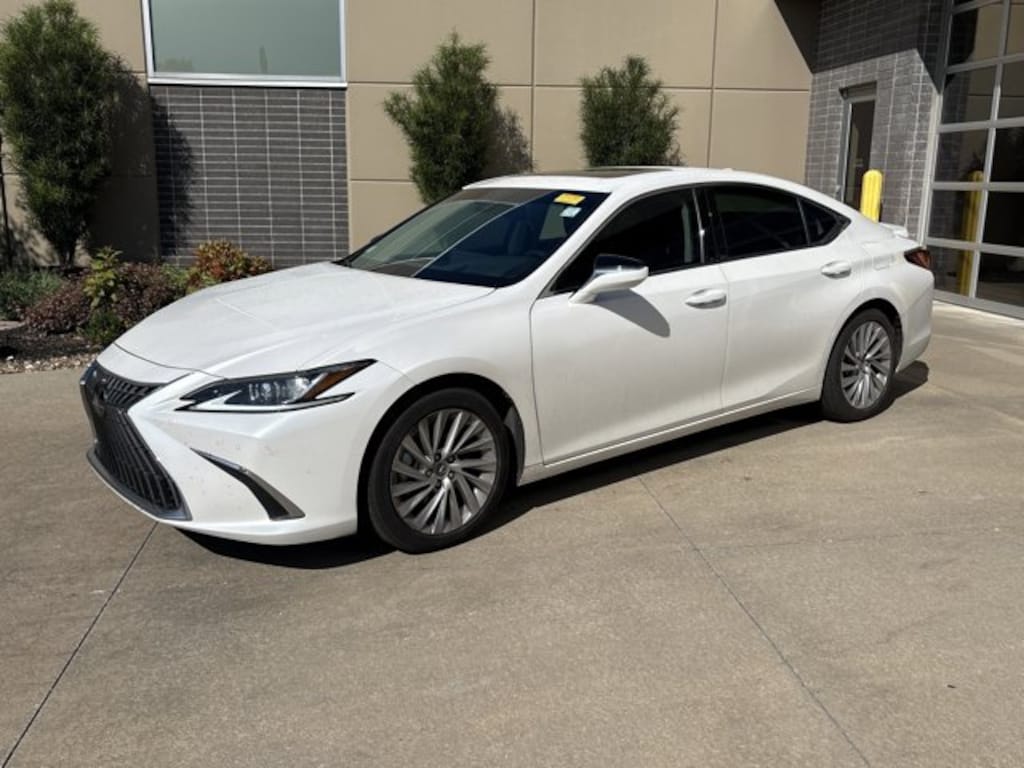 Used 2023 Lexus ES ES 300h Luxury Sedan