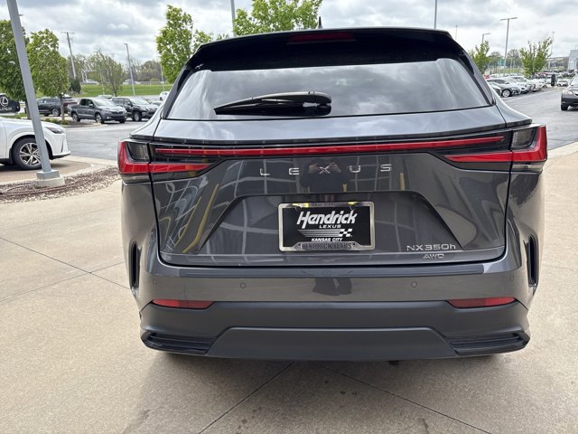 2023 LEXUS NX NX 350h Luxury photo 6