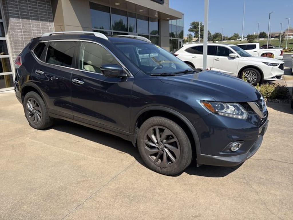 Used 2016 Nissan Rogue SL SUV
