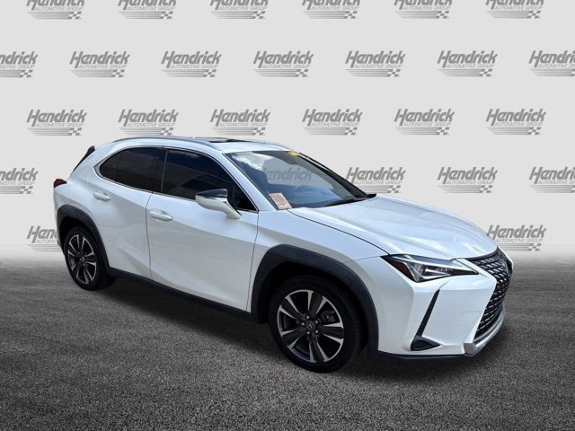 2019 Lexus UX 200 photo 2