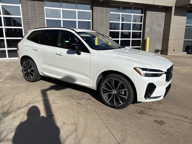 Used 2025 Volvo XC60 Plus with VIN YV4M12RC2S1165873 for sale in Kansas City