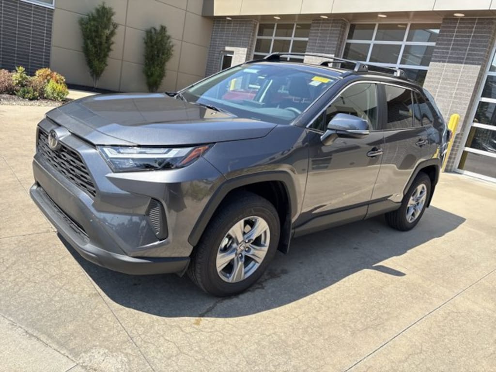 Used 2025 Toyota RAV4 Hybrid XLE SUV