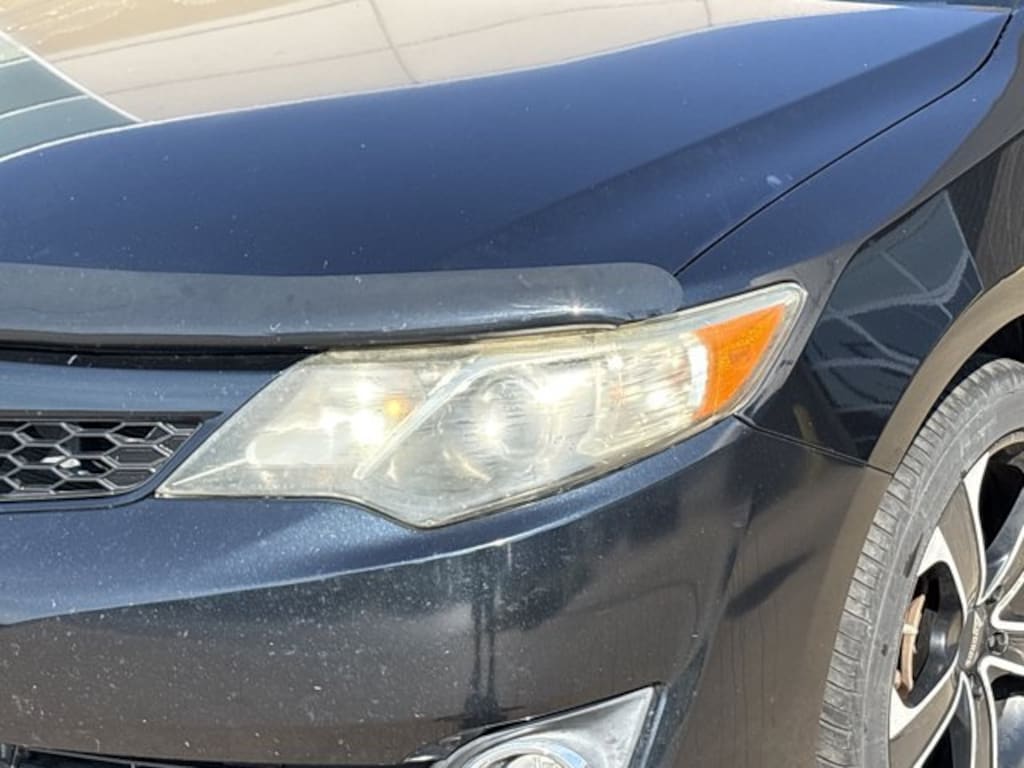 Used 2012 Toyota Camry SE Sedan