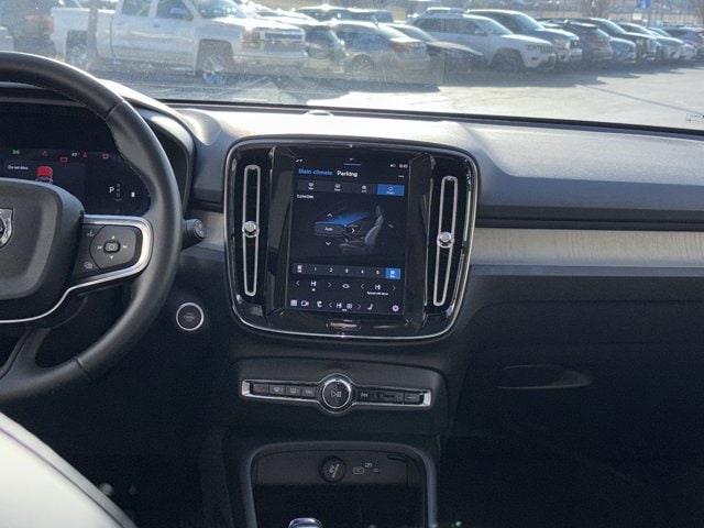 Used 2025 Volvo XC40 Plus with VIN YV4L12UE4S2564038 for sale in Kansas City