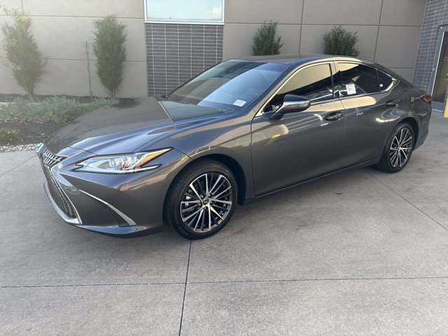 2025 Lexus ES 350 photo 3