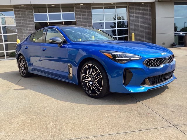 Used 2022 Kia Stinger GT1 with VIN KNAE45LC0N6100386 for sale in Kansas City