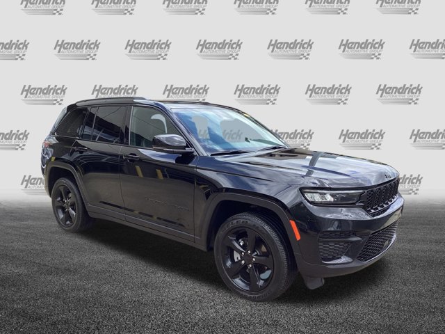 Used 2022 Jeep Grand Cherokee Altitude with VIN 1C4RJHAGXN8626808 for sale in Kansas City