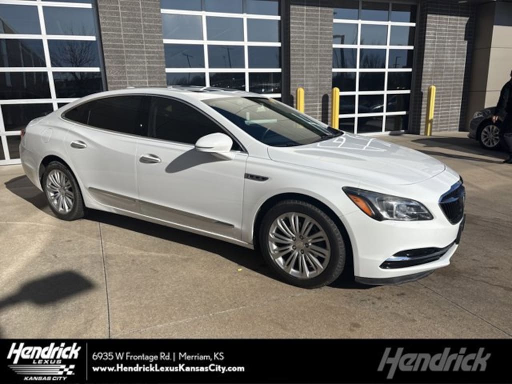 Used 2018 Buick Lacrosse Essence Sedan